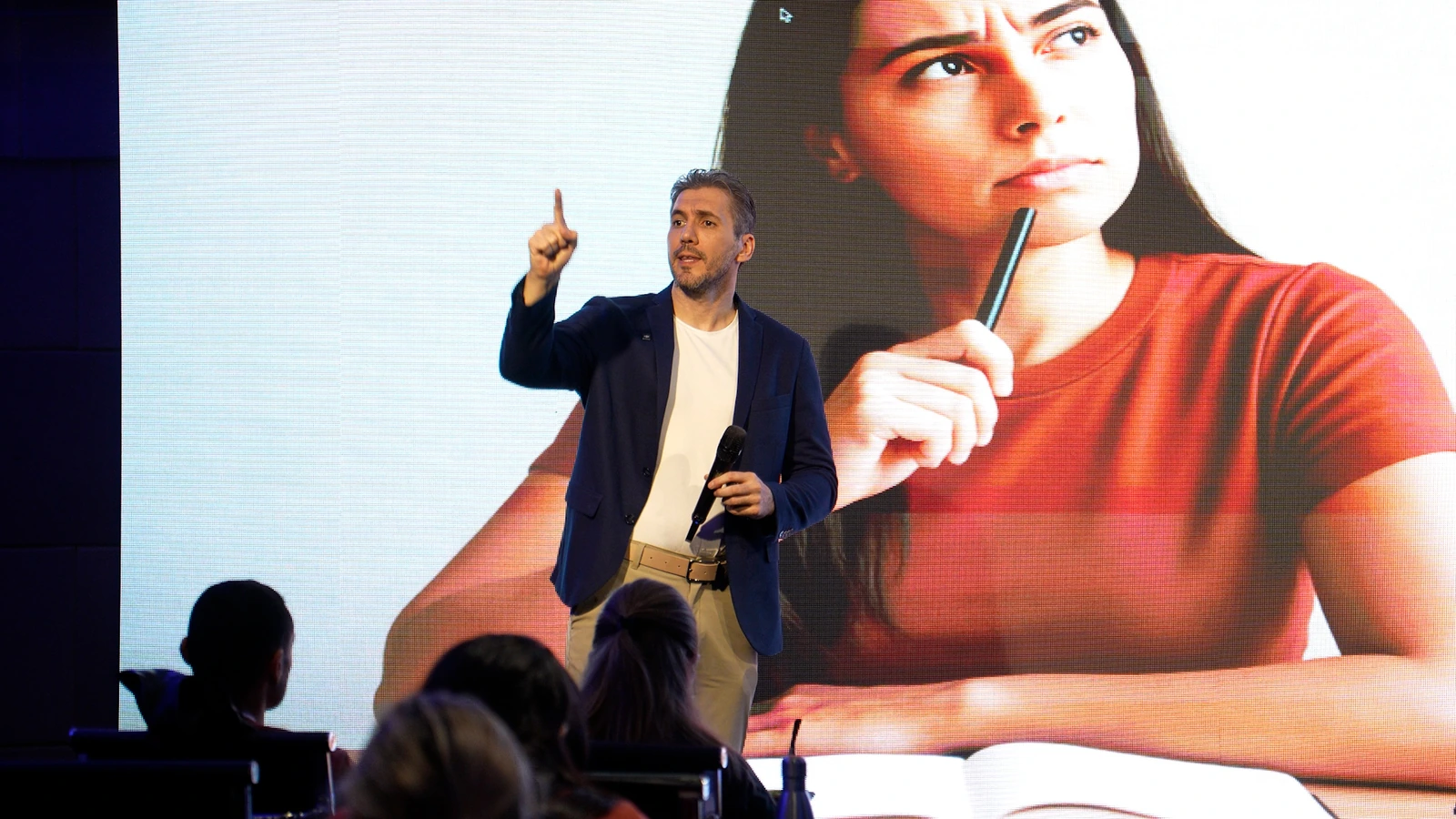 Igor Conterato ministrando uma palestra